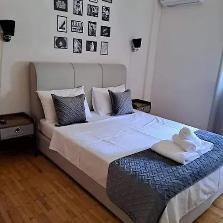 Apartment Stylish And Comfortable